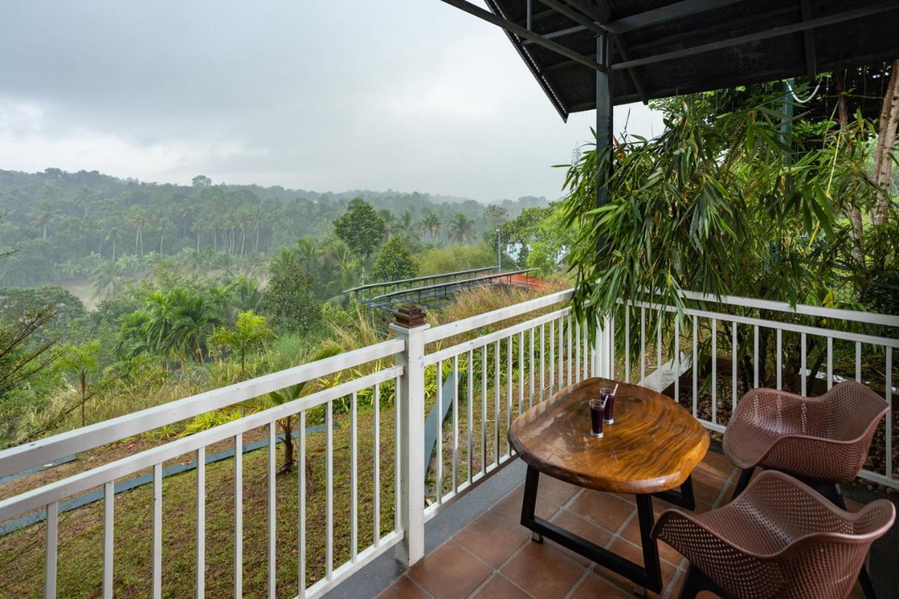 Johns Village Kochi Ngoại thất bức ảnh